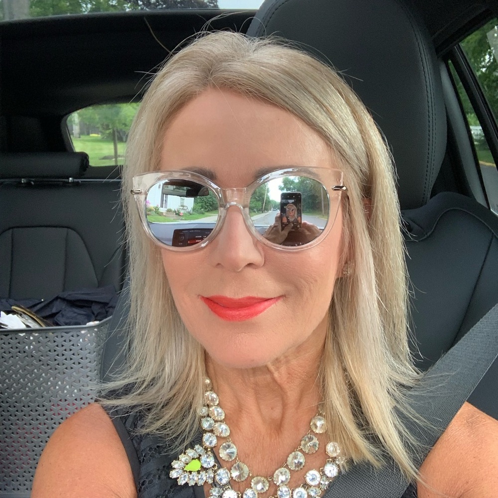 Meet your Posher, Peggy